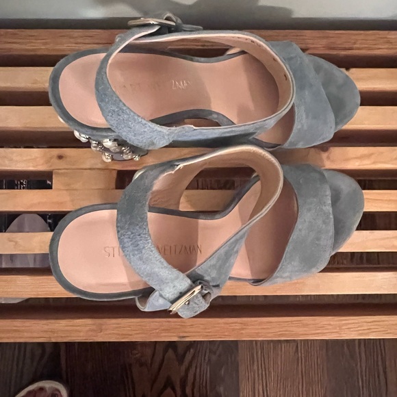 Rare Stuart Weitzman light blue pearl heels - Picture 5 of 6